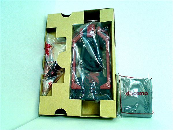 小型家電 ヱヴァンゲリヲン新劇場版：破 NERV特別仕様ケータイ SH-06A  