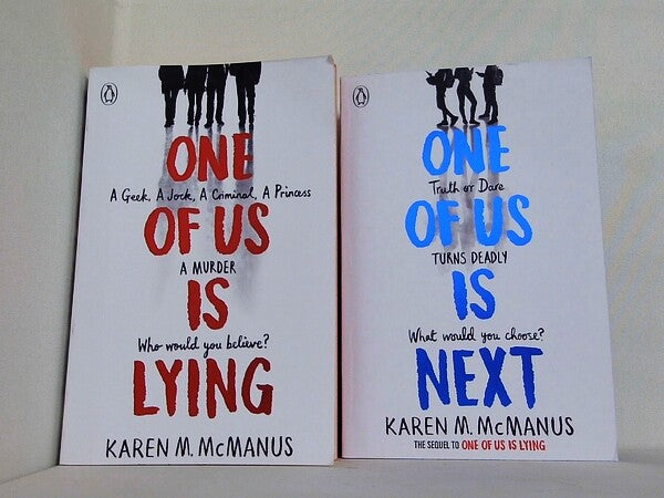 One Of Us Is Lying series McManus Karen ５点。