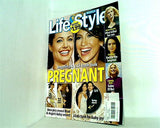 WEEKLY Life ＆ Style Angelina ＆J.Lo both look PREGANT